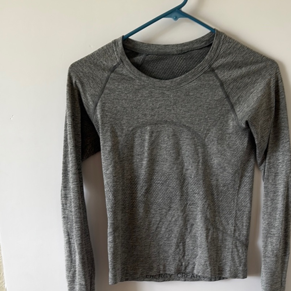 Likely swiftly tech Gray Long Sleeve Women's Top